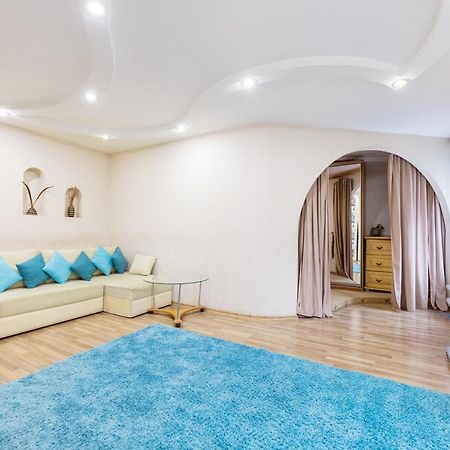 На Палаце Спорта Apartment Киев Екстериор снимка