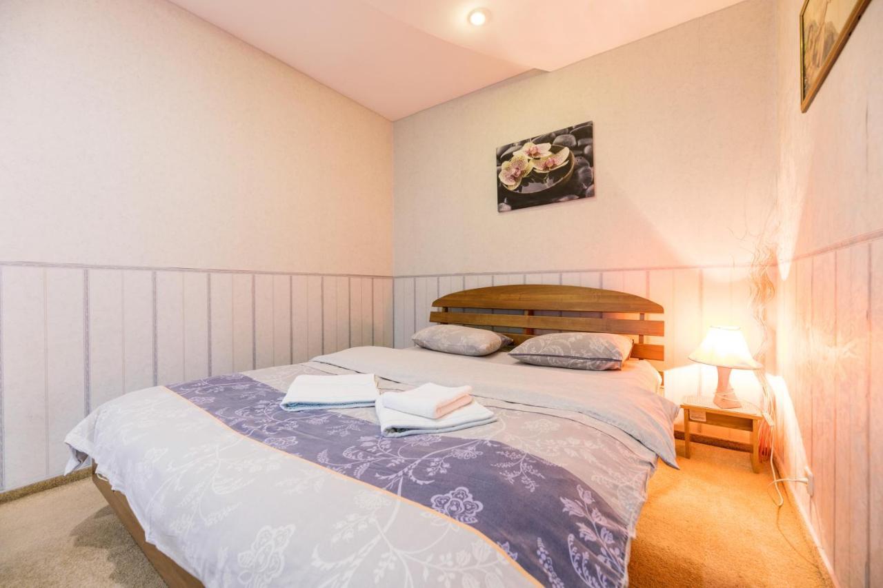 На Палаце Спорта Apartment Киев Екстериор снимка