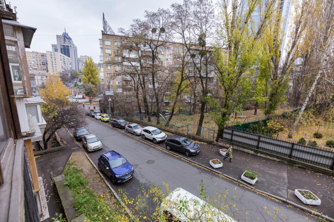 На Палаце Спорта Apartment Киев Екстериор снимка